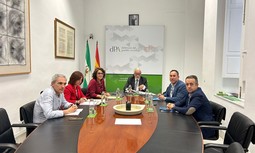 La Federación de AUGC en Andalucía traslada numerosas peticiones de mejora para los guardias civiles al Defensor del Pueblo Andaluz