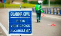 La Guardia Civil infla sus estadísticas a costa del riesgo de los agentes: controles de alcoholemia ‘low cost’