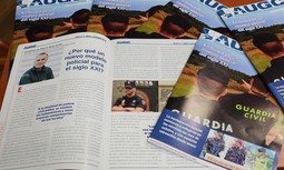 El reflejo del primer tramo de la equiparación en las nóminas de octubre y nuestra propuesta de un nuevo modelo policial, en la portada del nuevo número de 'La Revista de AUGC'