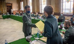 AUGC solicita un pleno extraordinario del Consejo para abordar el modelo de jornada laboral y los horarios de los guardias civiles