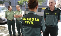 El nuevo Gobierno decide: continuar por la vía sancionadora contra los representantes de AUGC o apostar por los derechos de los guardias civiles