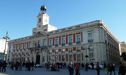 La Comunidad de Madrid aprueba ayudas para vivienda de alquiler y transporte para guardias civiles