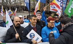 Policías nacionales y guardias civiles salen a las calles de toda España