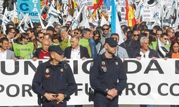 El tercer número de 'La Revista de AUGC' analiza la Marea de Tricornios y las consecuencias que debe asumir el nuevo Gobierno tras ella