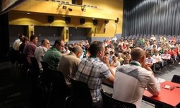 El 92 % de los participantes en la asamblea de AUGC respaldan al líder de la organización, Alberto Moya