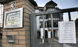 La agresión a un guardia civil que estaba solo en un cuartel de Badajoz vuelve a poner en evidencia la falta de plantilla y la necesidad de otra distribución en el medio rural