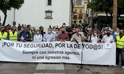 Concentración en Algeciras en apoyo a la labor de las FFCCSS en su lucha contra el narcotráfico