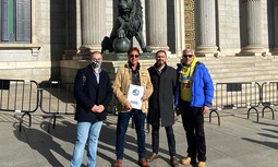 La Comisión de Retirados de AUGC entrega un detallado informe a los Grupos Parlamentarios del Congreso de los Diputados