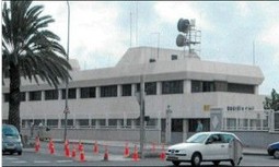 No hay dinero para material pero si para festejos