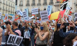 Descárgate el boletín especial de AUGC  con el resumen de la concentración del 5 de junio