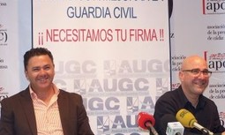 LA DELEGACIÓN DE CÁDIZ INICIA LA CAMPAÑA DE RECOGIDA DE FIRMAS
