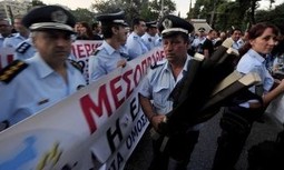 La policía griega avisa al gobierno heleno que no reprimiran las manifestaciones de trabajadores.