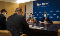 AUGC mantiene un encuentro formal con el Partido Popular en el Congreso de los Diputados para impulsar el cumplimento del Acuerdo de Equiparación