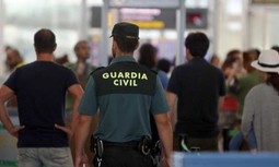 Los agentes de Lanzarote carecen de acreditación aeroportuaria por la falta de previsión de la Dirección General de la Guardia Civil