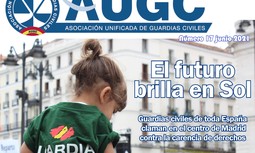 'El futuro brilla en Sol', portada del nuevo número de 'La Revista de AUGC'