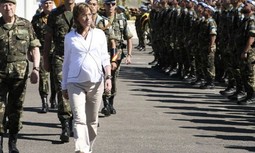 Hasta siempre, Ministra *