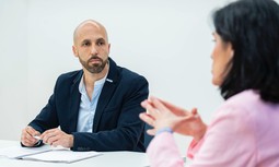 Entrevista a Diego Madrazo: "El Código Penal Militar sigue siendo una herramienta de castigo injusta para los guardias civiles