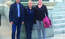 AUGC denuncia en el Congreso ante los portavoces de las comisiones de Igualdad e Interior del PSOE la discriminación de la mujer en la Guardia Civil.