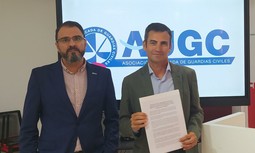 AUGC alerta de la comprometida situación de la seguridad en las aguas del Estrecho por el impacto negativo y abuso que vive el Servicio Marítimo