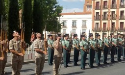 El desfile de las Fuerzas Armadas dobla su presupuesto mientras los guardias civiles han de pagarse el chaleco antibalas de su bolsillo
