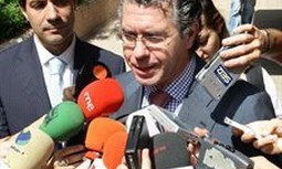 AUGC  CONTESTA AL SEÑOR GRANADOS, CONSEJERO DE DE INTERIOR DE LA COMUNIDAD DE MADRID