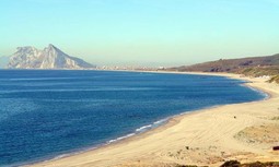 La falta de agentes de la Compañía de La Línea pone en riesgo su propia integridad física