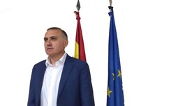 El palo, la zanahoria y el complejo de "minoridad"