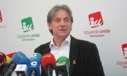 IU apoya a los guardias civiles que se manifestaron contra los recortes del gobierno