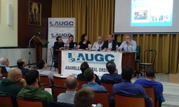 La equiparación salarial y el nuevo modelo policial, principales asuntos abordados en la Asamblea de AUGC Sevilla, con un centenar de asistentes