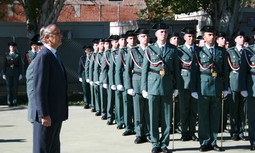 Otra promoción de oficiales celebra sus “bodas de plata” sin reparar en gastos, mientras los guardias civiles siguen sin chalecos