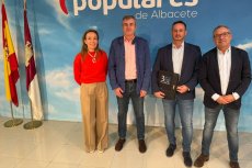 fotografía reunión PP