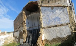 Los “cuarteles” de la Guardia Civil se derrumban