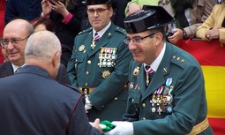 Un informe de AUGC sobre las medallas en la Guardia Civil desmonta la manipulación de la Dirección General
