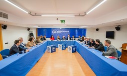 La Federación Andaluza de AUGC y la delegación de Almería junto con el SUP trasladan las deficiencias que sufren los agentes en la provincia