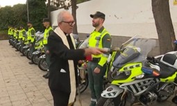 Nueva arma contra la delincuencia en la Guardia Civil: el agua bendita
