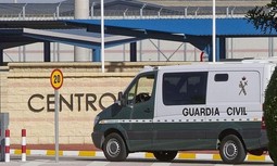 El Gobierno en funciones derrocha millones de euros en la privatización de la seguridad penitenciaria