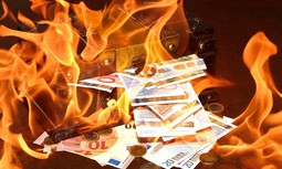 Otro derroche de dinero público en la Guardia Civil: el general de Valencia recibe 64.000 euros en la reforma de su pabellón