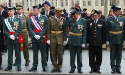 AUGC denuncia el derroche económico y de medios en la entrega de la bandera del Ayuntamiento de Logroño a la Guardia Civil