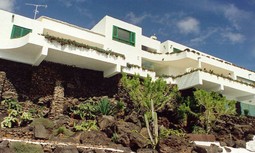 AUGC denuncia la desprotección laboral que sufren los guardias civiles en su trabajo respecto al resto de cuerpos policiales por su carácter militar