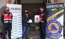 Una asociación de voluntarios de Protección Civil facilita mascarillas gratis a afiliados de AUGC Córdoba