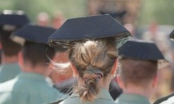 Las guardias civiles de Toledo, obligadas a usar chalecos antibalas masculinos