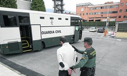 La Asociación Unificada de Guardias Civiles solicita la elaboración de un protocolo de traslado de presos afectados por el virus del COVID-19