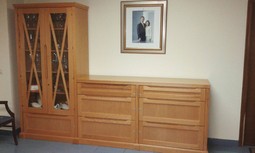 AUGC denuncia que la Comandancia de Badajoz ha gastado casi 3.000 euros en cubertería para comidas protocolarias