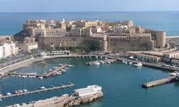 LA AGRESIÓN A TRES GUARDIAS CIVILES EN MELILLA SANCIONADA CON UN  AÑO PARA EL PATRON DE LA EMBARCCIÓN EN UN JUICIO RÁPIDO