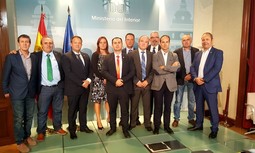 Compromiso de Interior con los guardias civiles y los policías nacionales: tolerancia cero y máxima defensa legal en todos los frentes