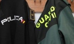 El Gobierno recula ante el temor de que una pasarela a la Policía provoque una desbandada de guardias civiles