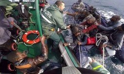 Desbordados, sin medios ni personal en Campo de Gibraltar