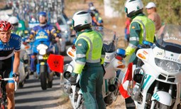 AUGC denuncia las graves carencias en el protocolo de detección del Covid a los guardias civiles que trabajaron en la Vuelta