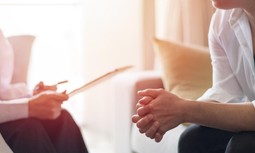 AUGC firma un acuerdo de colaboración de atención psicológica en condiciones muy ventajosas para afiliados