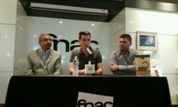 AUGC apoya al Teniente Segura en la presentacion de su libro en Murcia